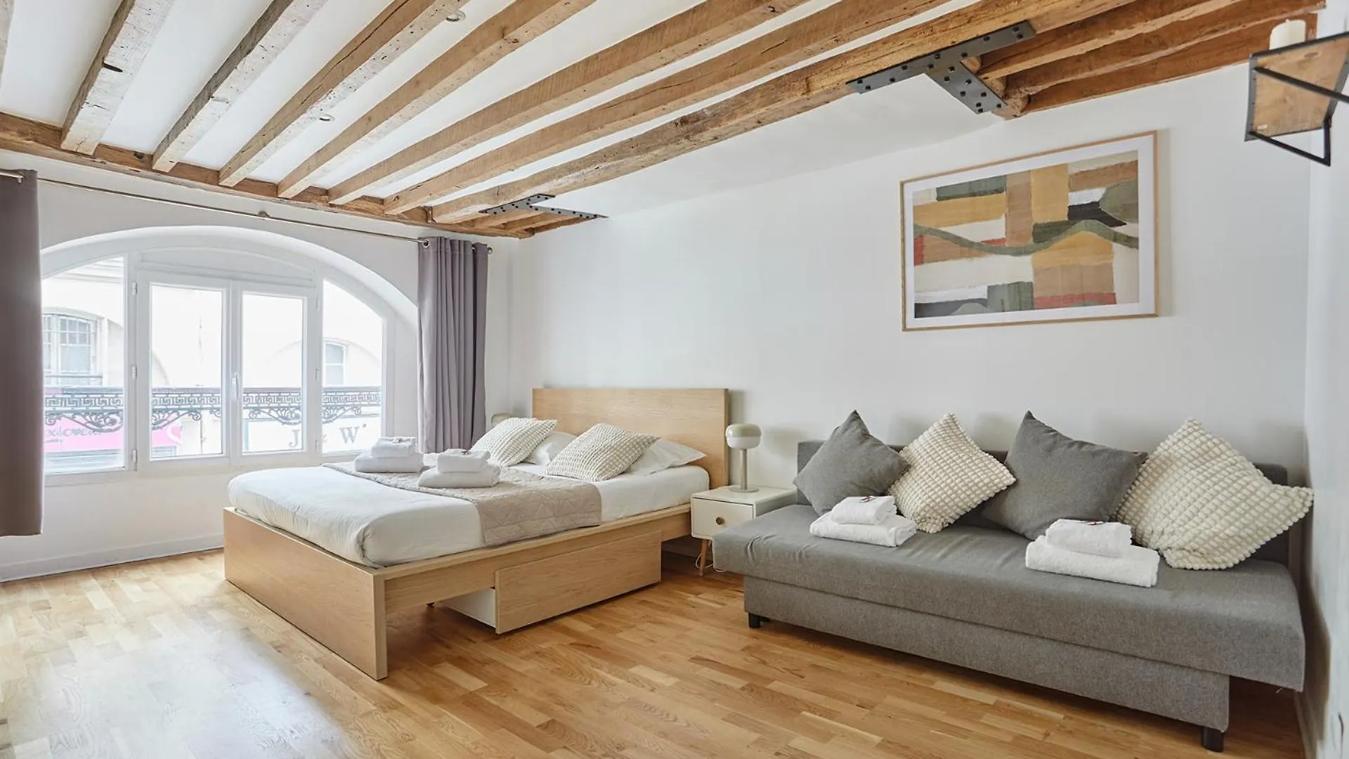 Apartment Charming Center Of By Prestige